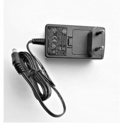 SNOM 00004570 10W Power Adapter/Inverter Indoor, Black, PSU For All The Snom Desk Telephones, Suitable for EU/UK&AU plug *(pl